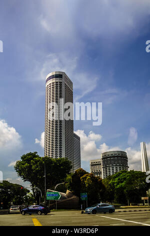 Il Raffles City e' un grande complesso situato nel quartiere Civico all'interno del centro citta'-stato di Singapore. Foto Stock
