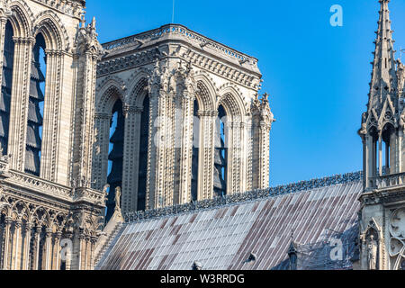 Notre Dame de Paris Cathedral, torri sulla facciata ovest, Parigi, Francia Foto Stock
