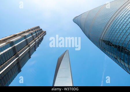 Shanghai, Cina - 8 Maggio 2019 : Shanghai Tower, Centro Finanziario Mondiale e la Torre Jin Mao di Shanghai. Il moderno edificio di Lujiazui. Queste sono th Foto Stock