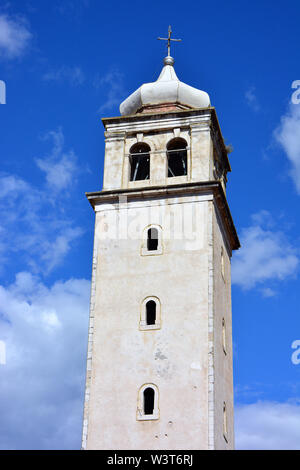 Il campanile della chiesa di Mala Gospa, Skradin, Croazia, Europa Foto Stock