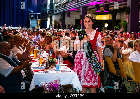 Cerimonia di incoronazione di Potato-Queen bavarese 2019 in Schrobenhausen, Germania Foto Stock