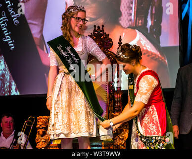 Cerimonia di incoronazione di Potato-Queen bavarese 2019 in Schrobenhausen, Germania Foto Stock