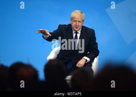 Direzione del Partito conservatore candidato Boris Johnson durante un Tory leadership hustings a Londra. Foto Stock