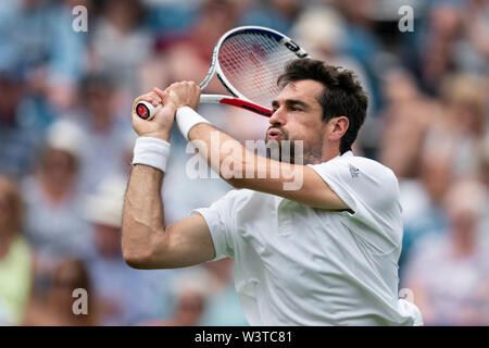 Jeremy Chardy della Francia in azione contro Cameron Norrie di GBR a valle della natura International 2019, Devonshire Park, Eastbourne Foto Stock