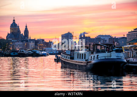 Amsterdam, Paesi Bassi, Downtown, San Nicola Basilica, Foto Stock