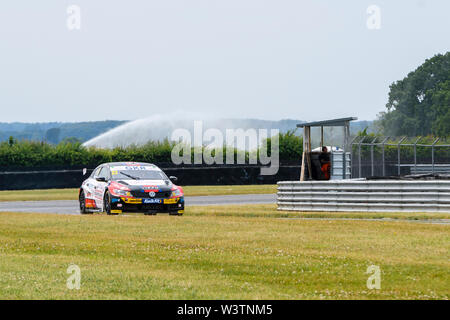 Snetterton, UK. 17 Luglio, 2019. Kwik montare British Touring Car Championship estivo di test a Snetterton il 17 agosto 2019 precedendo la serie 'triple-header gara evento su 3/4 agosto. Nella foto è Ethan Hammerton Credito: Mark Bullimore/Alamy Live News Foto Stock