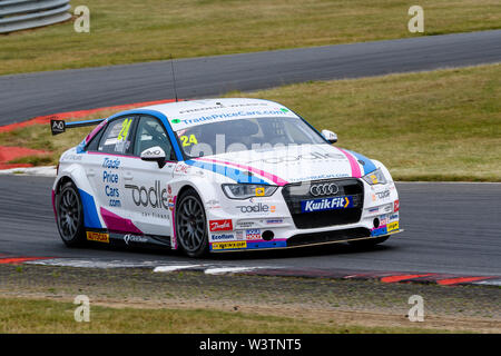 Snetterton, UK. 17 Luglio, 2019. Kwik montare British Touring Car Championship estivo di test a Snetterton il 17 agosto 2019 precedendo la serie 'triple-header gara evento su 3/4 agosto. Nella foto è Jake Hill alla guida della TradePriceCars.com Audi S3 Credito: Mark Bullimore/Alamy Live News Foto Stock