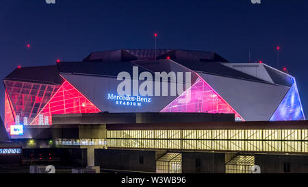 Lunga esposizione della Mercedes Benz Stadium Foto Stock