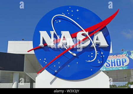 Grande segno della NASA a Kennedy Space Center, Florida Foto Stock