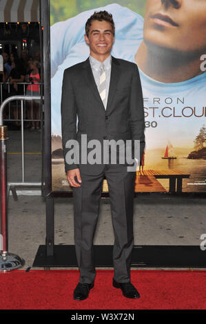 LOS ANGELES, CA. Luglio 20, 2010: Dave Franco, il fratello più giovane di attore James Franco, alla prima mondiale di "Charlie St. Cloud' al Mann Village Theatre, Westwood. © 2010 Paul Smith / Featureflash Foto Stock