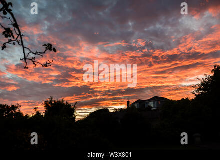 Estate tramonto sopra il villaggio di East Budleigh. Foto Stock