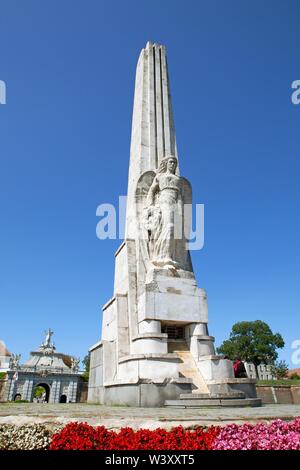 Horea, Closca e Crisan obelisco presso la cittadella Alba-Carolina, dietro la porta III, Alba Iulia, Transilvania, Romania Foto Stock