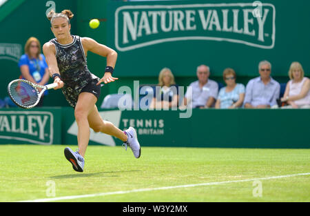 Maria Sakkari (GRE) gioca sul campo da tennis centrale presso il Nature Valley International Tennis al Devonshire Park di Eastbourne, Inghilterra, Regno Unito. 25 giugno 2019 Foto Stock
