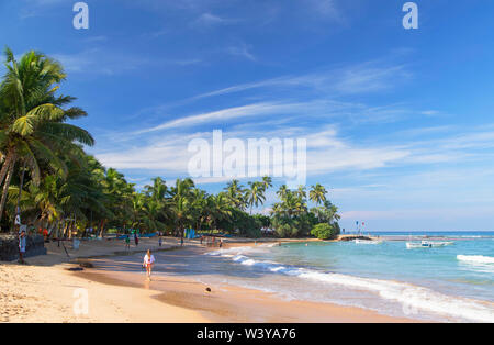 Hikkaduwa beach, a sud della provincia, Sri Lanka Foto Stock
