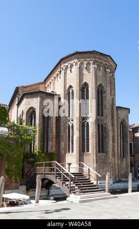 Ex Chisea (chiesa di San Gregorio e Fondamenta salutate, Dorsoduro, Venezia, Veneto, Italia e la Calle del Bastion bridge Foto Stock