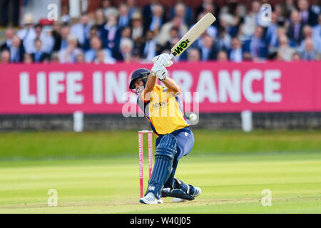 Londra, Regno Unito. 18 lug 2019. Tom Westley di Essex Cricket Club durante T20 vitalità Fixture Blast tra Middesex vs Essex aquile al Lord Cricket Ground giovedì, luglio 18, 2019 a Londra Inghilterra. Credito: Taka G Wu/Alamy Live News Foto Stock