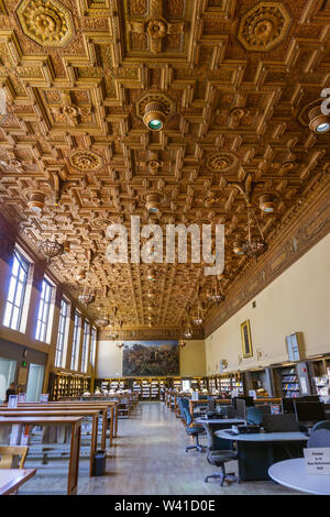 Luglio 13, 2019 Berkeley / CA / STATI UNITI D'AMERICA - La lettura e la ricerca Hall presso il Doe Biblioteca della University of California a Berkeley campus Foto Stock