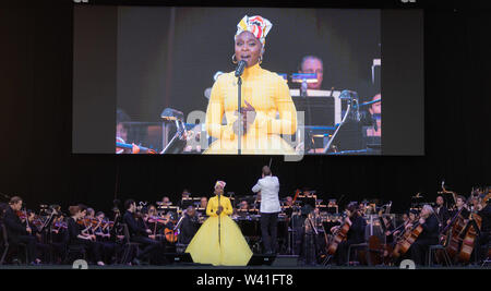 Luglio 12, 2019 - attrice e cantante Cynthia Erivo esegue con la San Diego Symphony. (Credito Immagine: © Rishi Deka/ZUMA filo) Foto Stock