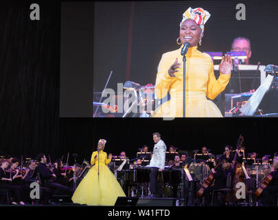 Luglio 12, 2019 - attrice e cantante Cynthia Erivo esegue con la San Diego Symphony. (Credito Immagine: © Rishi Deka/ZUMA filo) Foto Stock