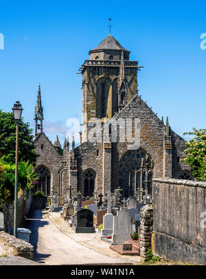 Saint Ronan chiesa a Locronan etichettati Les Plus Beaux Villages de France, dipartimento Finistere, Bretagne, Francia Foto Stock