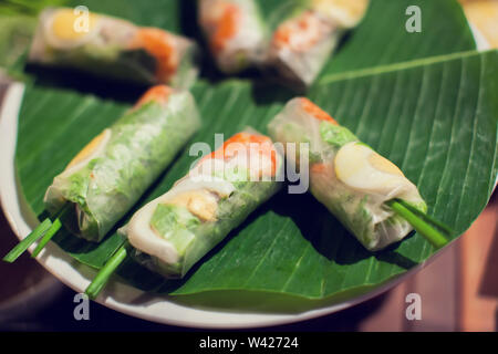 Cibo vietnamita, banh chung, banh tet sono tradizionali di mangiare su Tet holiday Foto Stock