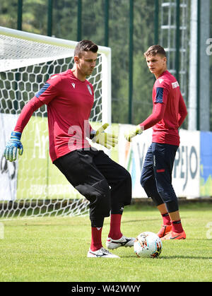 Foto di Massimo Paolone/LaPresse19 luglio 2019 Peio (TN), Italia sport calcio Cagliari Calcio - allenamento pre campionato di calcio di Serie A 2019/2020 - stadio "Celledizzo" nella foto: Rafael de Andrade Bittencourt Photo Massimo Paolone/LaPresse Luglio 19, 2019 Peio (TN), Italia sport soccer Cagliari Calcio - Formazione Pre italiano campionato di Football League A TIM 2019/2020 - "Celledizzo" Stadium. Nel pic:Rafael de Andrade Bittencourt Foto Stock