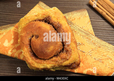 Zucca di lievito dolci fatti in casa la pagnotta con spezie Foto Stock