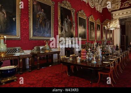 La regina Victoria Palace all'apertura estiva di Buckingham Palace .apertura 20 luglio 2019 . A Buckingham Palace Londra UK .. Foto Stock