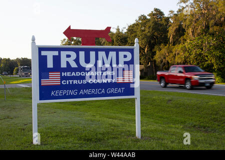 Trump segno di campagna nel cuore dell'America, Citrus County, Florida Foto Stock