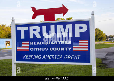 Trump segno di campagna nel cuore dell'America, Citrus County, Florida Foto Stock