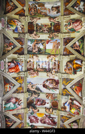 Parte di Michelangelo è la creazione di Adamo sul soffitto della Cappella Sistina in Vaticano Foto Stock