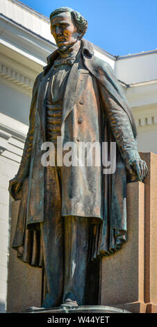 Statua di bronzo di Jefferson Davis, presidente degli Stati Confederati d'America nel 1861, sorge prima dell'Alabama State Capitol in Montgomery, AL Foto Stock