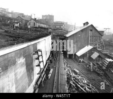 La costruzione del grande nord del tunnel ferroviario al di sotto del centro cittadino di Seattle (CURTIS 1542). Foto Stock