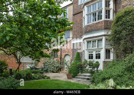 Restauro Casa, Rochester, Kent, England, Regno Unito Foto Stock