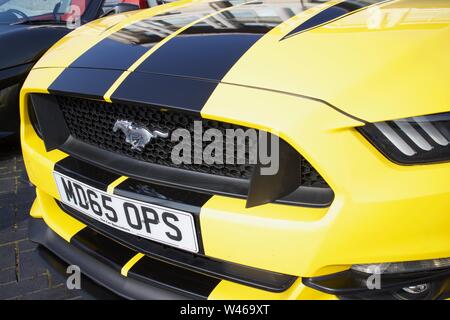 Ford Mustang GT - Foto scattata in Bristol Queen Square soddisfare Luglio 2019 Foto Stock