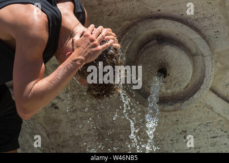 Foto di Valerio Portelli/LaPresse20-07-2019 Roma, Italia Emergenza Caldo Cronaca Nella foto: Emergenza Caldo Foto Valerio Portelli/LaPresse 20 luglio 2019 Roma, Italia hot news di emergenza nel pic: emergenza caldo Foto Stock