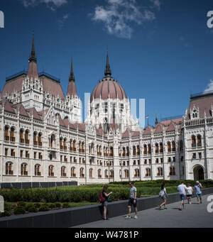 HUNGARIA - BUDAPEST IL PARLAMENTO - ERICTED DAL 1885 AL 1904 - Architetto Imre Steindl - PARLAMENT - ORSZÀGHÀZ - Budapest edificio storico- BUDAPEST UNGHERIA © Frédéric BEAUMONT Foto Stock