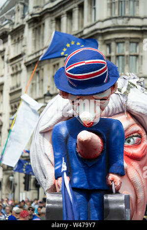 Londra, Regno Unito. Il 20 luglio 2019. Marzo per il cambiamento attraverso il centro di Londra - anti-Brexit protesta per rimanere in Europa. Credito: A.Bennett Foto Stock