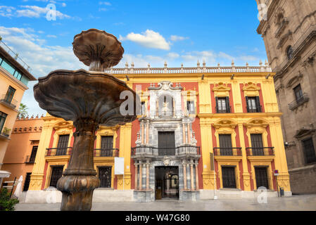 Palazzo Vescovile o Palazzo Episcopale su Plaza del Obispo a Malaga. Andalusia, Spagna Foto Stock