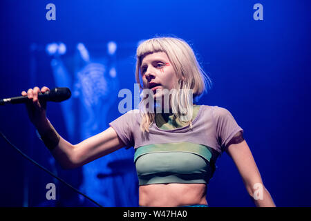 Norwegian cantautore Aurora (Aurora Aksnes) performing live, Latitude Festival, Henham Park, Suffolk, Regno Unito, 20 Luglio 2019 Foto Stock