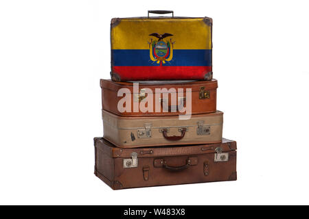 Ecuador, ecuadoriana concetto di viaggio. Gruppo di valigie vintage isolati su sfondo bianco Foto Stock