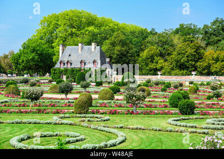 Il castello di Chenonceau (francese: Château de Chenonceau) è un castello francese nella Valle della Loira in Francia. Foto Stock