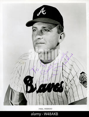 Star baseball pitcher Phil Niekro con il Braves negli anni sessanta Foto Stock