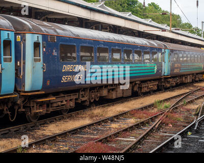 Un diretto dei servizi ferroviari di trasporto alla stazione di Norwich. Dirigere i servizi ferroviari è solo una delle tre proprietà pubblica alle imprese ferroviarie nel Regno Unito Foto Stock