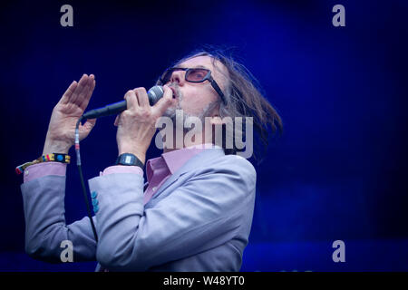 Jarvis Cocker esegue a Bluedot Sabato notte.(xx luglio 2019)Luogo tra 18-21 luglio a Jodrell Bank, CHESHIRE REGNO UNITO. Foto Stock