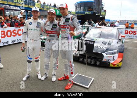 Assen, Niederlande. 21 Luglio, 2019. Assen, Paesi Bassi 19-21 luglio, 2019: DTM Assen - Gara 2 - 2019 P1: Mike Rockenfeller (Audi Sport Team Phoenix # 99) P2: Marco Wittmann (BMW Team RMG # 11) P3: Nico Mueller (Audi Sport Team Abt Sportsline # 51) | utilizzo del credito in tutto il mondo: dpa/Alamy Live News Foto Stock