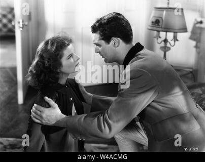 KATHARINE HEPBURN e Cary Grant nel portare il baby 1938 director Howard Hawks RKO Radio Pictures Foto Stock