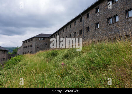 Vista delle case Hundertschaft Ordensburg Vogelsang Foto Stock