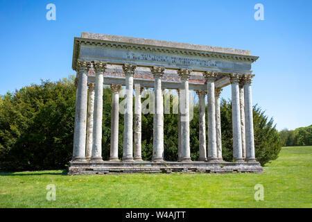 Tempio della Concordia nel Parco di Audley End House, Saffron Walden CB11 4JF, Regno Unito 15 Giugno 2019 Foto Stock