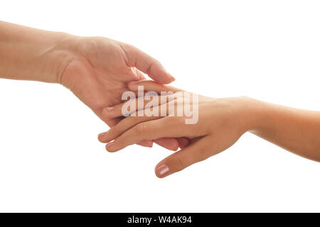 Bambino raggiunge la mano per le donne canto isolato su uno sfondo bianco Foto Stock